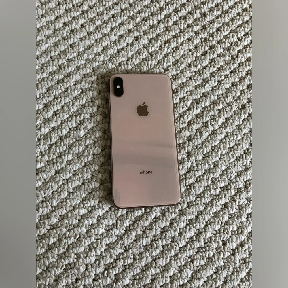 Apple IPhone XS Max 64GB Unlocked Gold